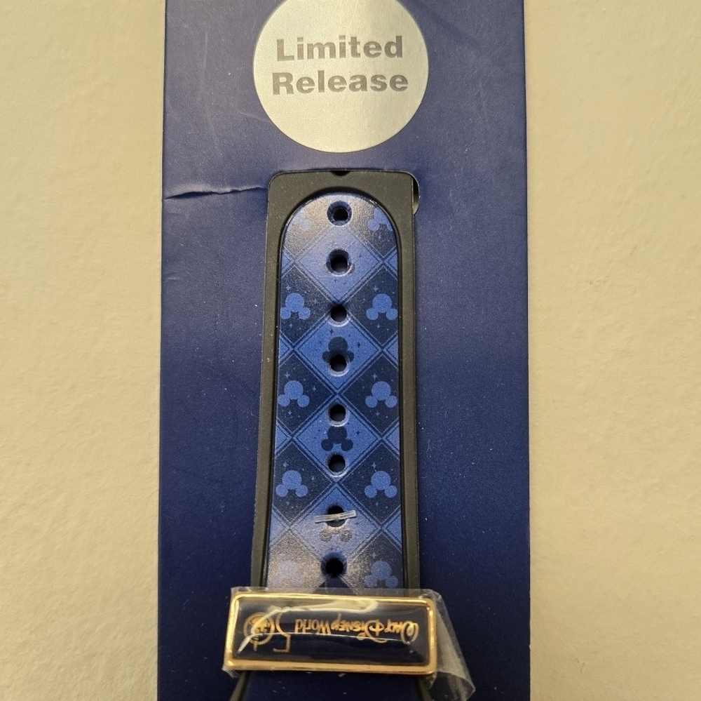 Disney World Walt & Mickey Partners Statue 50th Celebration Magicband Blue - Picture 5 of 7